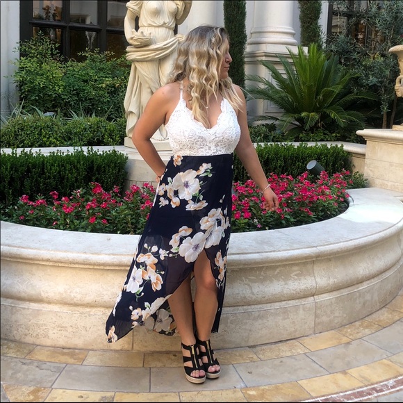 Host Pick Women's Maxi Lace Summer Dress - Picture 8 of 8